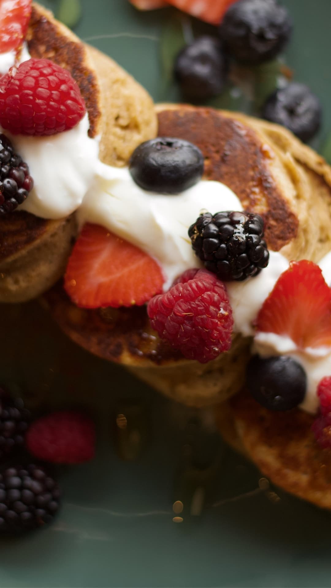 Pancakes con frutos rojos